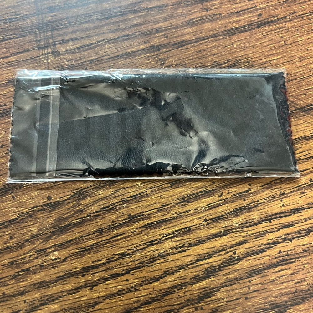 RayBan Microfiber Lens Cloth - Black - Picture 3 of 3